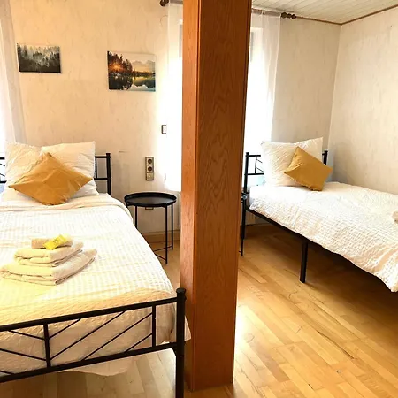 M B Homes Reutlingen2 Worker House بيت للعطل بفولينغن